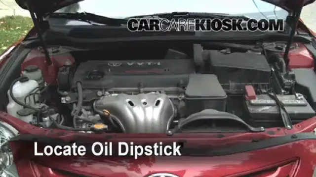 2008 Toyota Camry LE 2.4L 4 Cyl. Aceite Controlar nivel de aceite